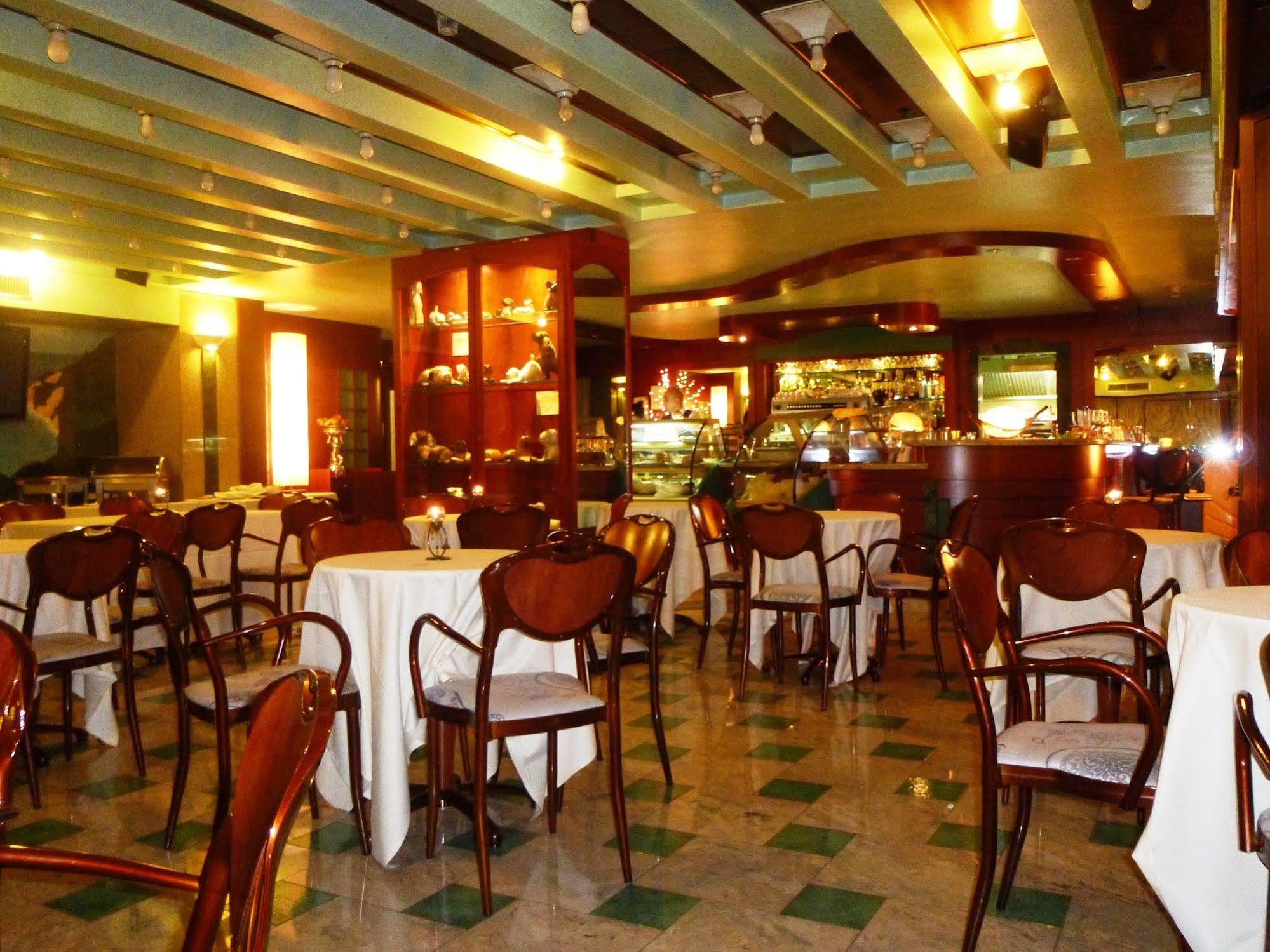 Hotel Panorama Кальяри Экстерьер фото